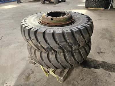 Grip Master 14.00-24 Tyre – Heavy Duty – Earthmoving / Shovel / Crane — photo 1 of 8