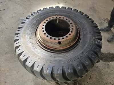 Grip Master 14.00-24 Tyre – Heavy Duty – Earthmoving / Shovel / Crane — photo 7 of 8