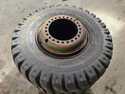 Grip Master 14.00-24 Tyre – Heavy Duty – Earthmoving / Shovel / Crane — photo 6 of 8