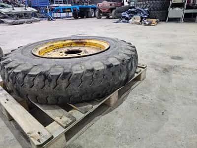 Goodyear 11.00-24 Tyre – Truck / Industrial Tyre – Heavy Duty — photo 10 of 12