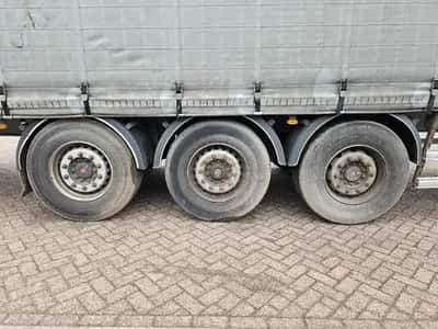 Fruehauf Curtainsider Semi-Trailer – 3 Axles – 2017 – Curtainsider / Tautliner — photo 18 of 20