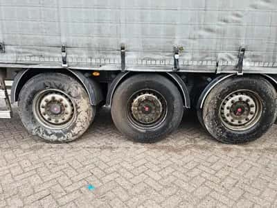 Fruehauf Curtainsider Semi-Trailer – 3 Axles – 2017 – Curtainsider / Tautliner — photo 19 of 20