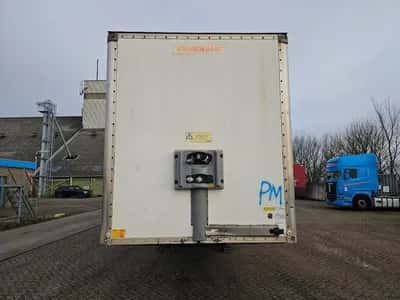 Fruehauf Box Semi-Trailer – FST4 – 3 Axles – Tail Lift – Box Trailer - Disc Brakes - Air Suspension - Lift Axle - 2013 — photo 2 of 18