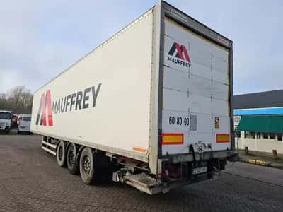 Fruehauf Box Semi-Trailer – FST4 – 3 Axles – Tail Lift – Box Trailer - Disc Brakes - Air Suspension - Lift Axle - 2013 — photo 6 of 18