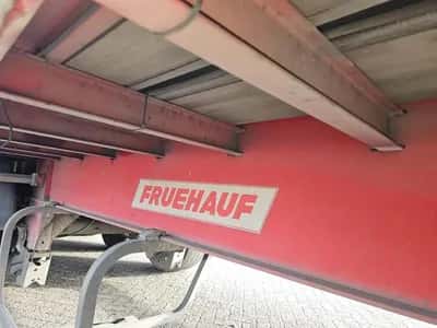 Fruehauf Box Semi-Trailer – FST4 – 3 Axles – Tail Lift – Box Trailer - Disc Brakes - Air Suspension - Lift Axle - 2013 — photo 13 of 18