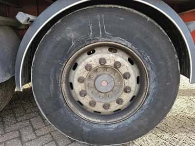 Fruehauf Box Semi-Trailer – FST4 – 3 Axles – Tail Lift – Box Trailer - Disc Brakes - Air Suspension - Lift Axle - 2013 — photo 18 of 18
