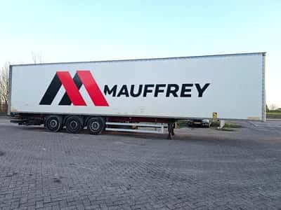 Fruehauf Box Semi-Trailer – TX34 – 3 Axles – Tail Lift – Box Trailer - Disc Brakes - Air Suspension - Lift Axle - Spare Tyre 2010 — photo 4 of 20