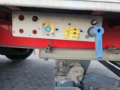 Fruehauf Box Semi-Trailer – TX34 – 3 Axles – Tail Lift – Box Trailer - Disc Brakes - Air Suspension - Lift Axle - Spare Tyre 2010 — photo 14 of 20