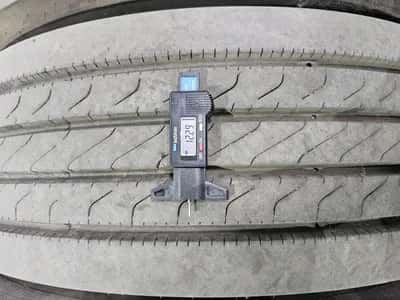 Dunlop 275 Truck Tyre – 22.5 Inch – Truck / Trailer — photo 4 of 10
