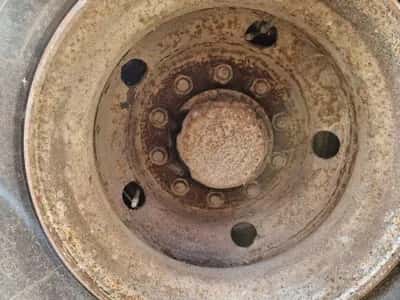 2000 Giant 17.5 Inch GIGANT 17.5 Inch Axle – Trailer Axle – 10-Hole – Low Profile — photo 2 of 6