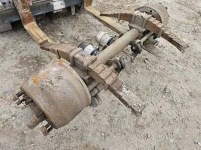 2005 Gigant - Drum Brakes - Leaf Springs - 19.5 inch - Trailer — photo 4 of 4
