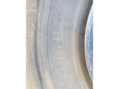 Michelin 29.5 R29 Tyre – EM Tyre – Heavy Equipment – Good Condition – ±2300 KG — photo 7 of 9