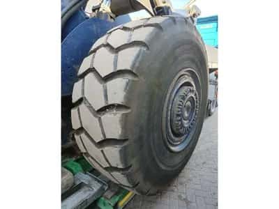 Michelin 29.5 R29 Tyre – EM Tyre – Heavy Equipment – Good Condition – ±2300 KG — photo 6 of 9