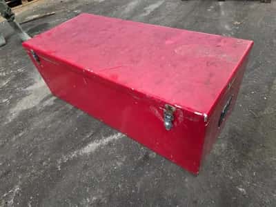 Aluminium Storage Box – Toolbox – Good Condition – Truck / Trailer — photo 2 of 8