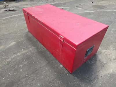 Aluminium Storage Box – Toolbox – Good Condition – Truck / Trailer — photo 4 of 8