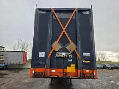Van Hool 3B2011 - BPW - DISC Stack of 5 3-Axle Curtainsider Trailers - Air Suspension - Disc Brakes - 39 Ton - 2007 - Ready for Export — photo 2 of 17