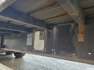 Van Hool 3B2011 - BPW - DISC Stack of 5 3-Axle Curtainsider Trailers - Air Suspension - Disc Brakes - 39 Ton - 2007 - Ready for Export — photo 10 of 17