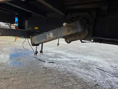 Van Hool 3B2011 - BPW - DISC Stack of 5 3-Axle Curtainsider Trailers - Air Suspension - Disc Brakes - 39 Ton - 2007 - Ready for Export — photo 12 of 17
