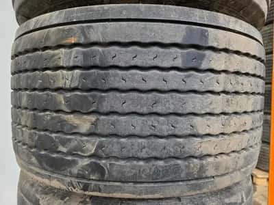 Michelin 445/45 R19.5 Tyre – Trailer Tyre – Good Condition – Ready to Use — photo 11 of 13