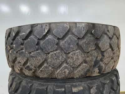 Michelin 365/85 R20 Tyre – Truck Tyre – Good Condition — photo 7 of 10