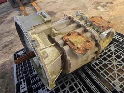 EATON Renault — photo 6 of 10