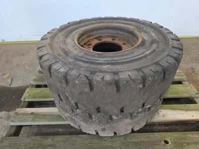 Magnum Solideal 7.00-12 Tyre – Forklift Tyre – Solid Rubber — photo 2 of 6