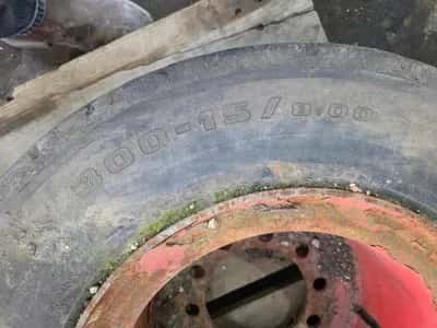 Marangoni 300-15 / 8.00 Tyre Set – Forklift Tyre — photo 6 of 6
