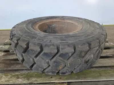 Double Coin 8.25 R15 Tyre – Truck Tyre — photo 2 of 5