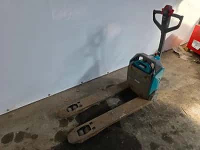 Amcise 1500 Kg Ameise / Amcise pallet truck 1500 kg – hand pallet truck – warehouse – 2020 — photo 2 of 10