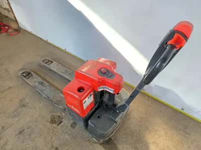 Linde. MT15 - 1500 kG Linde MT 15 - Pallet Truck 1500kg - Hand Pallet Truck - 2016 — photo 4 of 13