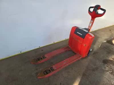 Linde. MT15 - 1500 kG Linde MT 15 - Pallet Truck 1500kg - Hand Pallet Truck - 2021 — photo 3 of 14