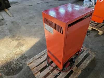 Linde. FW 100 T48/100 48V 100 A Battery charger Linde Forklift Battery Charger — photo 4 of 8