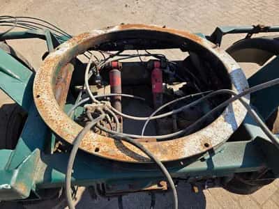 ROR Turntable Axle - Drum Brakes - Air Suspension — photo 8 of 11