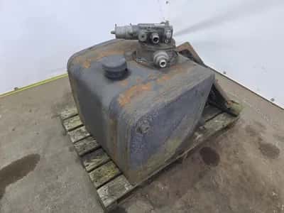 Afhymat EV PTO Set PTO Set / Hydraulic Set Complete – Tank, Pump and Brackets – 60x40x35 – Truck — photo 2 of 16