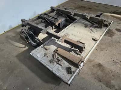 Dhollandia Tail Lift 3000 kg – Hydraulic Tail Lift – Tail Lift – Trailer — photo 2 of 8
