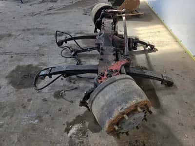 ZF Friedrichshafen Driven Steering Axle – Truck – Leaf Springs – Drive Steering Axle – Heavy Duty — photo 4 of 8