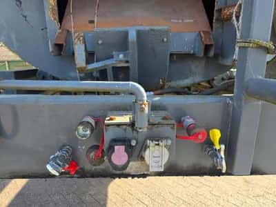 1998 Bero Cement Silo - BPW Axles - Drum Brakes - Air Suspension — photo 13 of 20