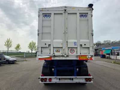 Lambrecht Tipper 2005 – 3 Axles – Lift Axle - Air Suspension – SAF – Disc Brakes – Tipper Trailer — photo 6 of 20