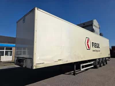 LAG 3-Axle Box Semi-Trailer - BPW Axles - Lift Axle - Disc Brakes - Air Suspension - 2010 — photo 1 of 20