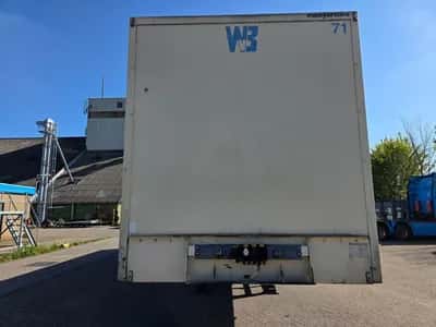 LAG 3-Axle Box Semi-Trailer - BPW Axles - Lift Axle - Disc Brakes - Air Suspension - 2010 — photo 2 of 20