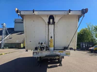 Stas 3-Axle Tipper - Mercedes Axles - Lift Axle - Air Suspension - Disc Brakes - Wabco Smartboard - 38 Ton - 2008 — photo 2 of 20