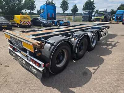 1998 Nooteboom container chassis - 3 ROR Axles - Drum Brakes - Air Suspension - Lift Axle - Twistlock - Spare Tyre - 40ft HC - 30 ft - 20 ft - 10ft — photo 4 of 15