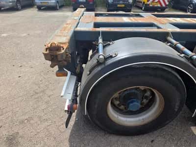 1998 Nooteboom container chassis - 3 ROR Axles - Drum Brakes - Air Suspension - Lift Axle - Twistlock - Spare Tyre - 40ft HC - 30 ft - 20 ft - 10ft — photo 13 of 15