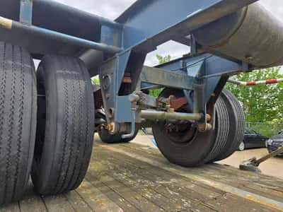 1975 Netam 2-Axle Container Chassis - BPW Axles - Drum Brakes - Leaf Springs - Twin Tyres - 40 FT HC — photo 10 of 16
