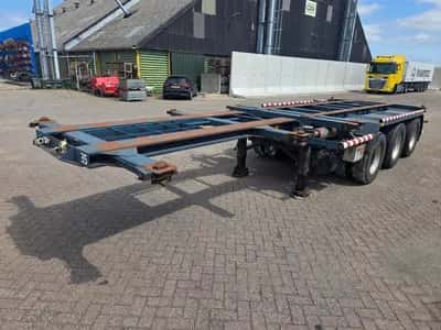 1992 Netam-Fruehauf 3-Axle Container Chassis - SMB Axles - Drum Brakes - Air Suspension - Twist Lock - Twin Tyres - 12 Tyres - 40 Ft - 30 FT - 20 FT - — photo 1 of 17