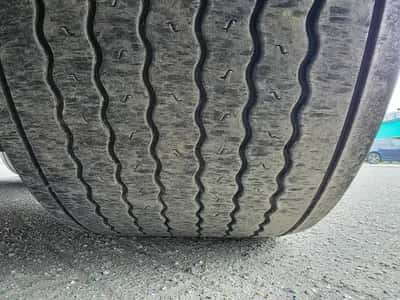 Krone 3-Axle Curtainsider Trailer - BPW - Drum Brakes - Air Suspension - 445/45 R19.5 - 39 Ton - Mega - 2014 — photo 19 of 20