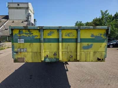 1988 Lambrecht 88 LK 27 Semi-Trailer - 2 ROR Axles - Drum Brakes - Air Suspension - Side Boards — photo 2 of 18