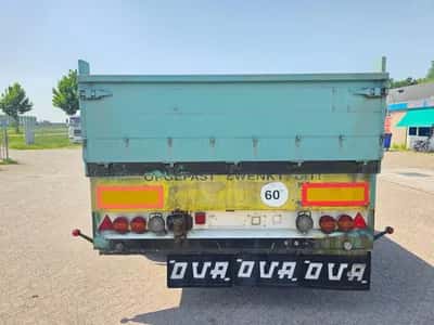 1988 Lambrecht 88 LK 27 Semi-Trailer - 2 ROR Axles - Drum Brakes - Air Suspension - Side Boards — photo 6 of 18