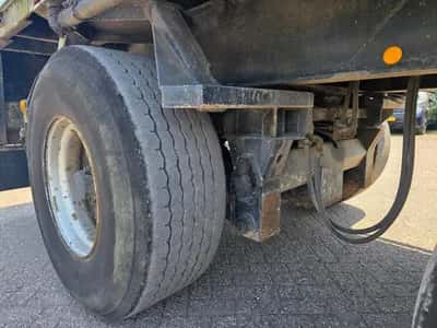 1988 Lambrecht 88 LK 27 Semi-Trailer - 2 ROR Axles - Drum Brakes - Air Suspension - Side Boards — photo 15 of 18
