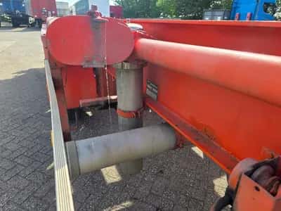 1989 LAG 0-3-39 3-Axle Container Chassis - ROR Axles - Drum Brakes - Air Suspension - Twistlock - Spare Tyre - 30 FT — photo 13 of 16